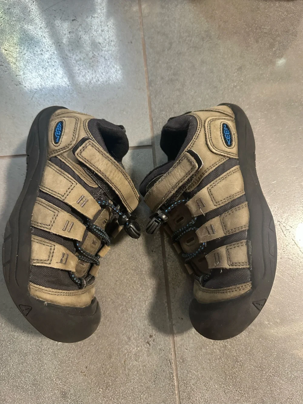 Keen 1y Youth Newport h2sho Shoes, Machine Washable, Brown Black, Leather